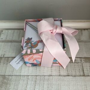 Nwt Vera Bradley note cube with pen set
